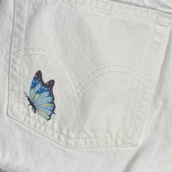Levi 501 Denim Shorts 24” Cream Butterfly 🦋 Print High Rise Button Raw Edge - Picture 9 of 13
